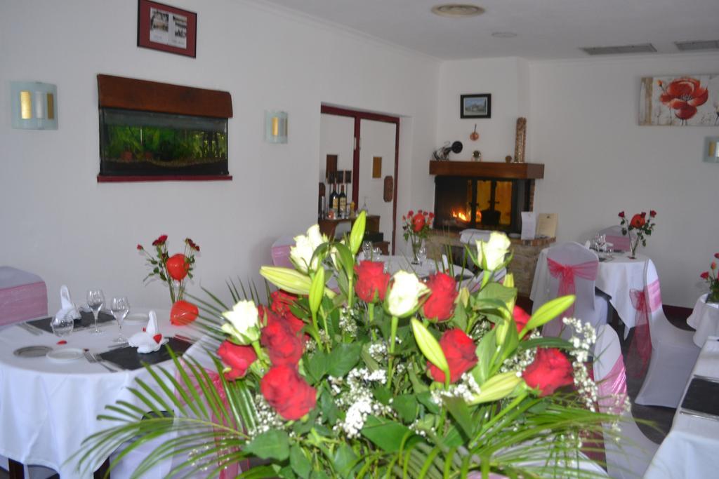 Hotel Restaurant La Braisiere Saint-Romain  Екстериор снимка